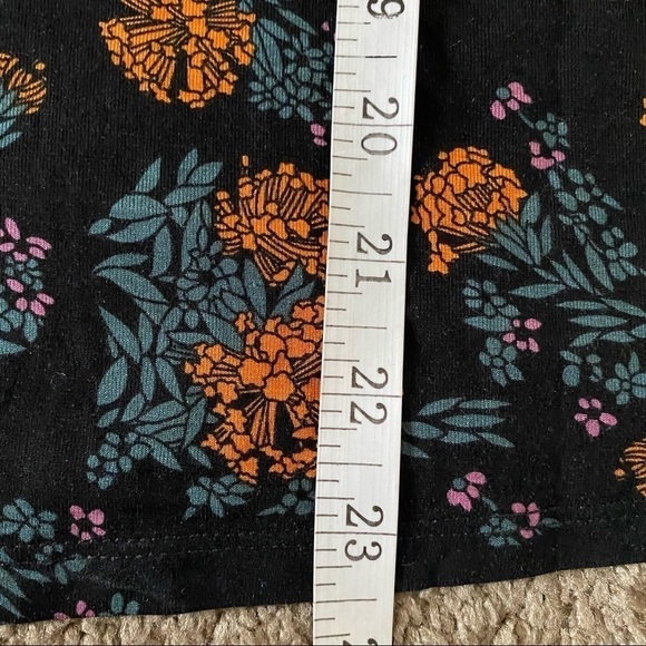 Modcloth black floral top size S NWT - Picture 8 of 9